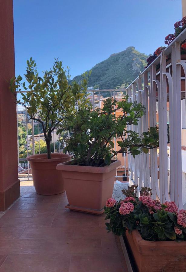 Taonasi Taormina Apartments Exterior photo